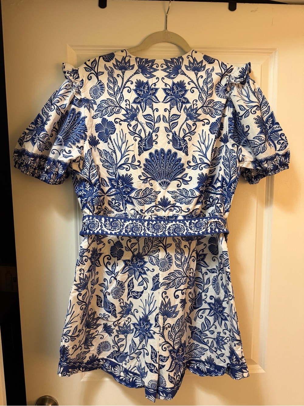 FARM Rio Shell Garden Off White Blue and White Romper - Picture 2 of 3